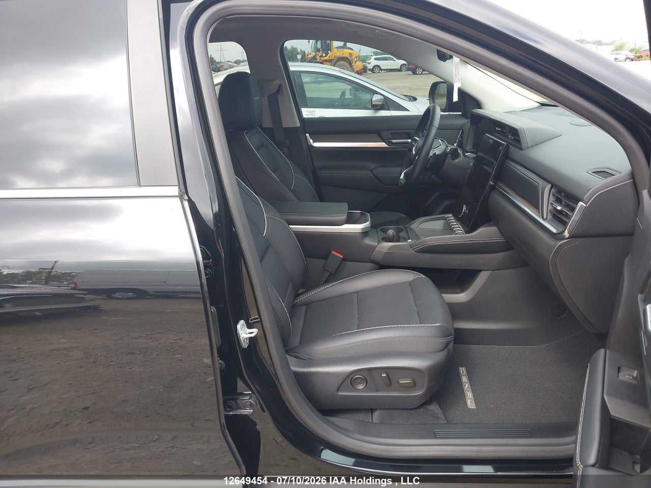 2026 GMC TERRAIN DENALI thumbnail 6