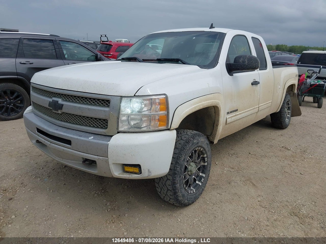 2013 CHEVROLET SILVERADO 1500 LT thumbnail 3
