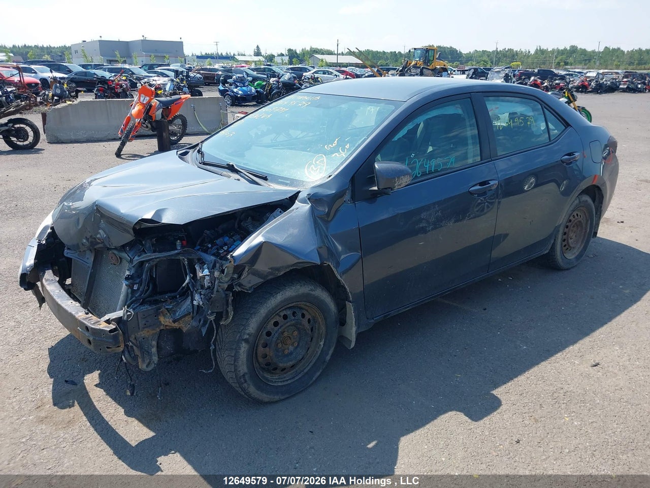 2015 TOYOTA COROLLA CE thumbnail 3