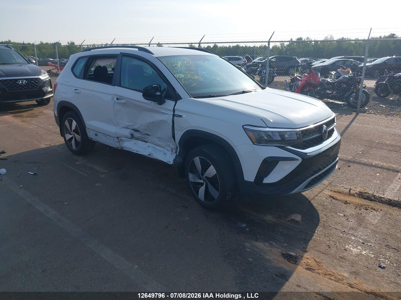 2024 VOLKSWAGEN TAOS TRENDLINE thumbnail 2