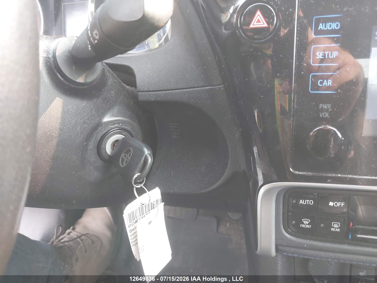 2019 TOYOTA COROLLA SE thumbnail 12