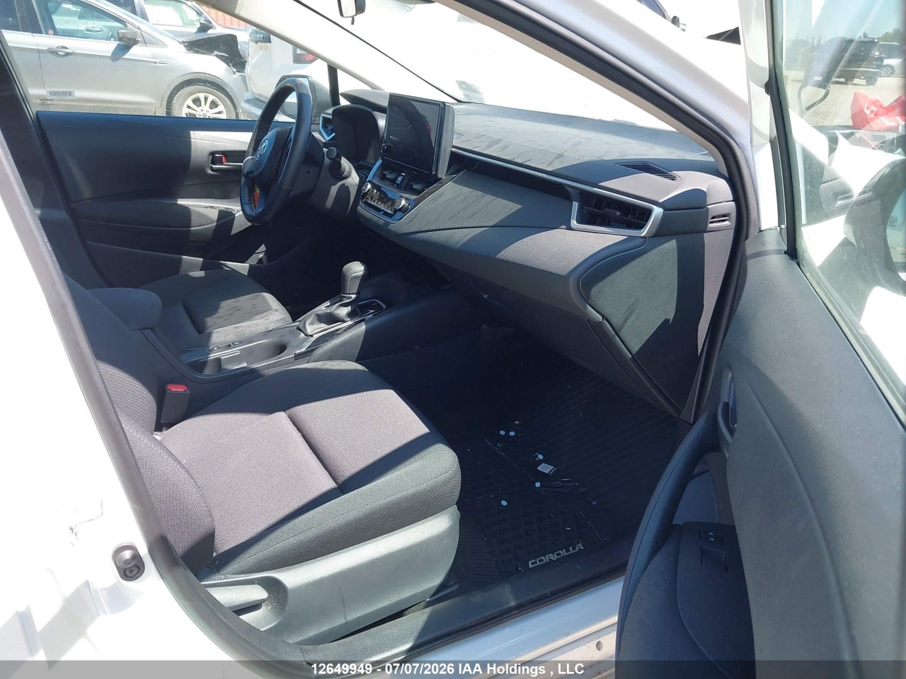 2024 TOYOTA COROLLA LE thumbnail 6