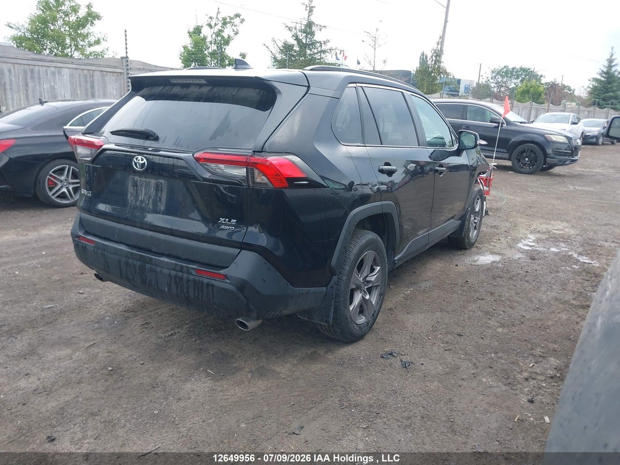 2024 TOYOTA RAV4 XLE thumbnail 5