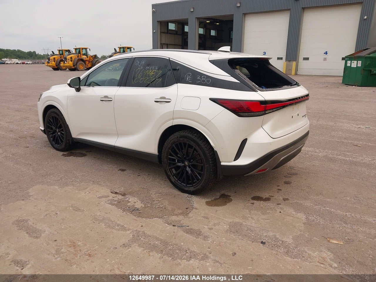 2024 LEXUS RX 450H+ LUXURY thumbnail 4