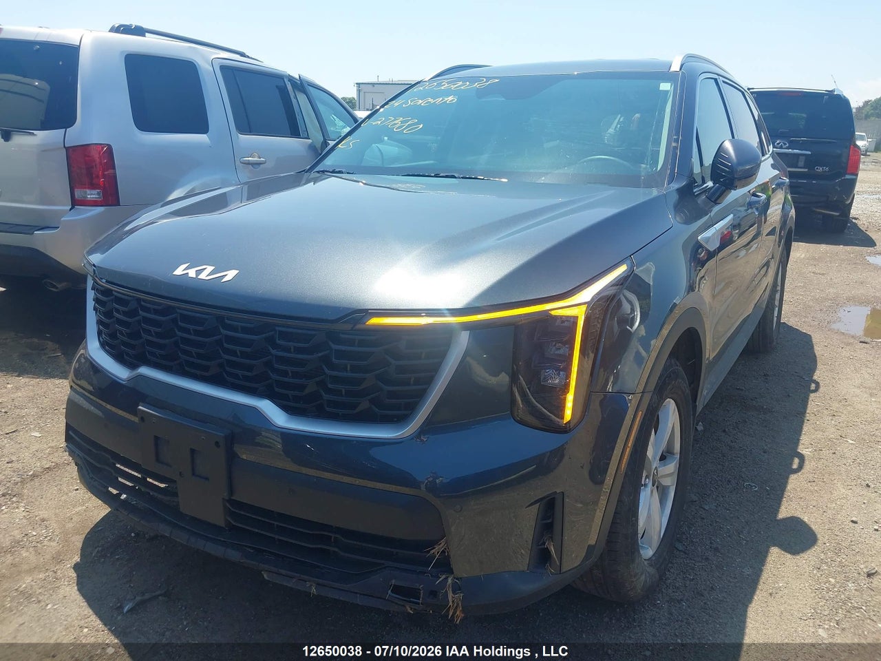 2024 KIA SORENTO LX thumbnail 3