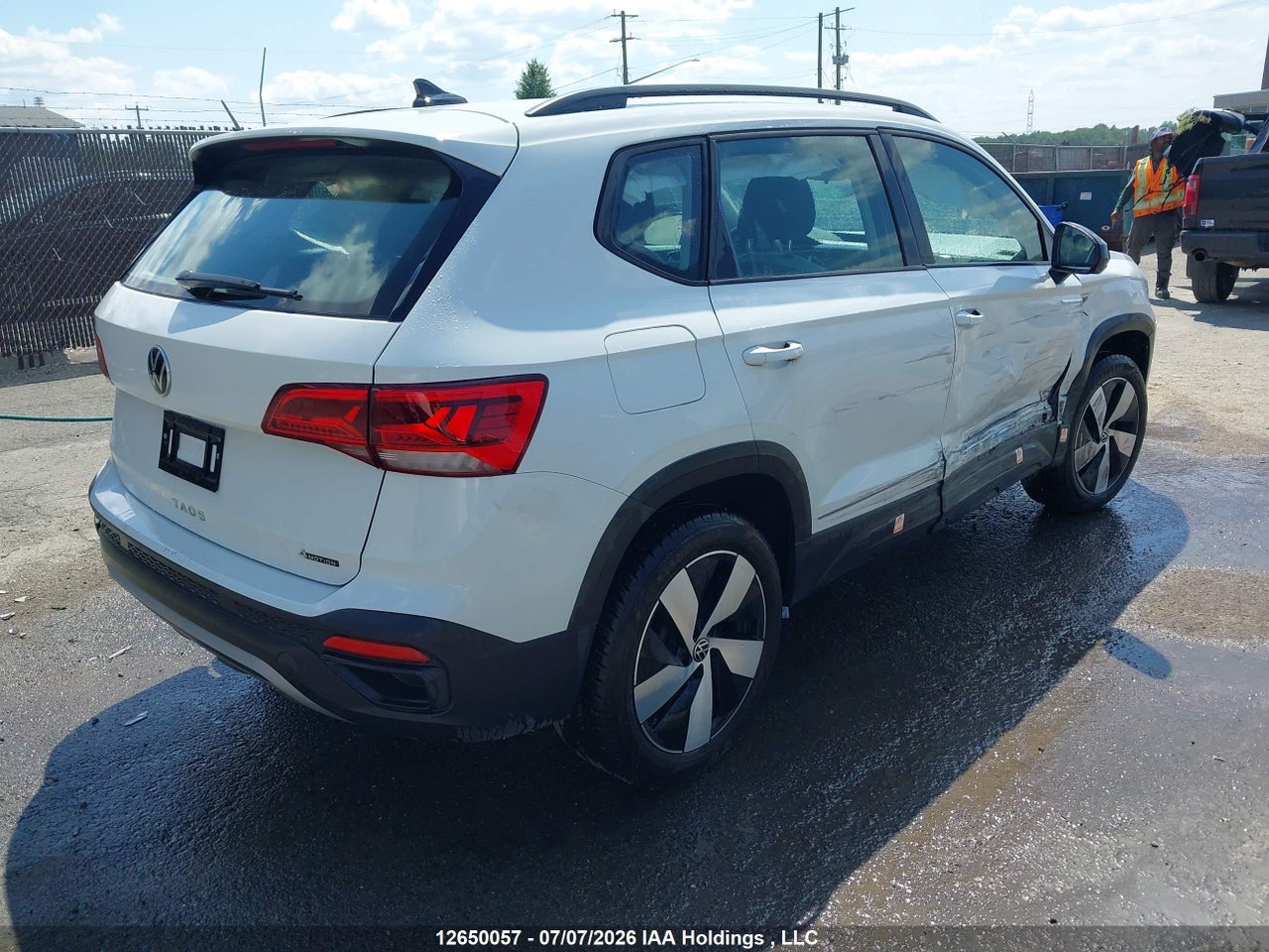 2024 VOLKSWAGEN TAOS thumbnail 5