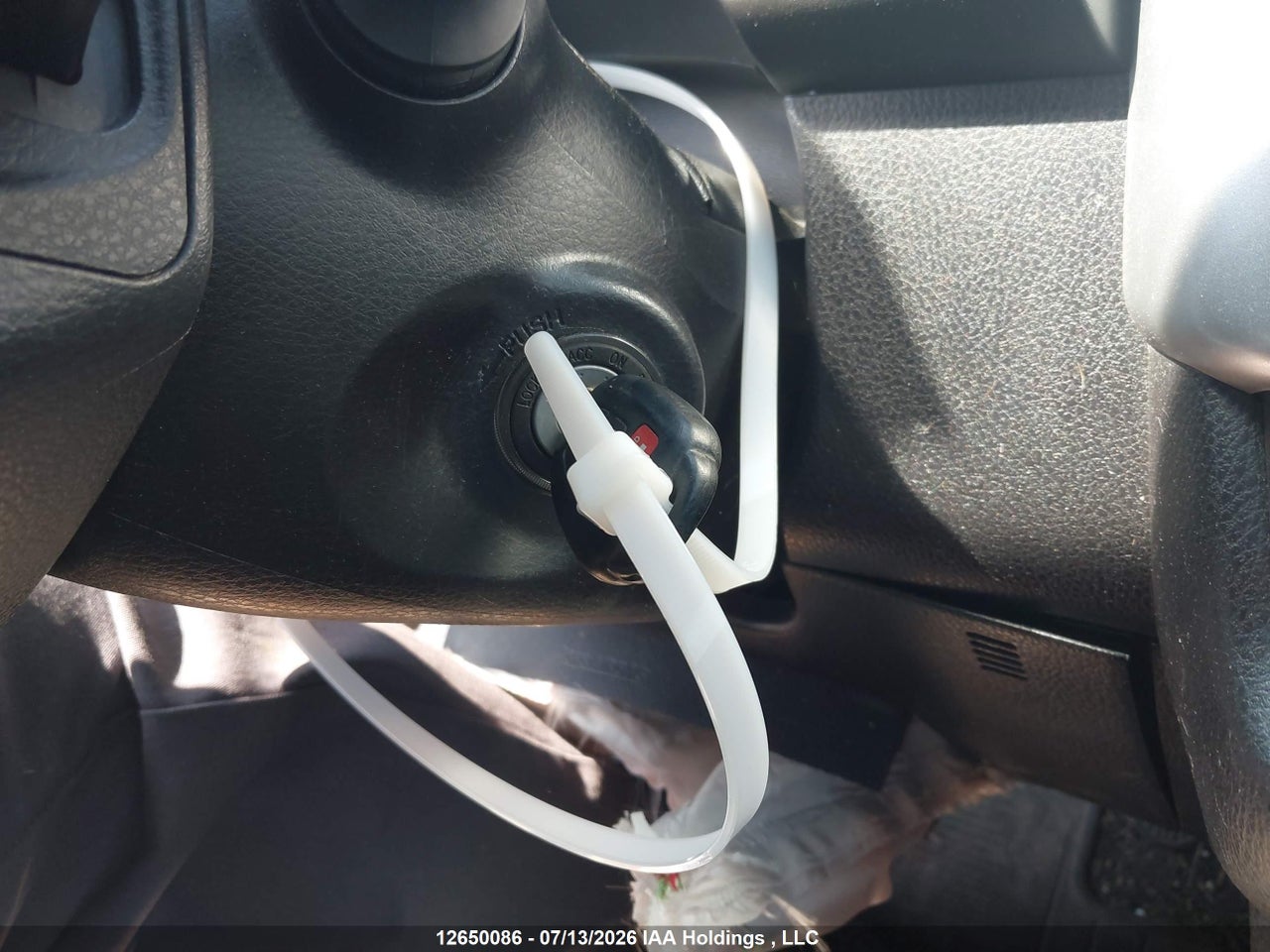 2019 TOYOTA HIGHLANDER LE thumbnail 12