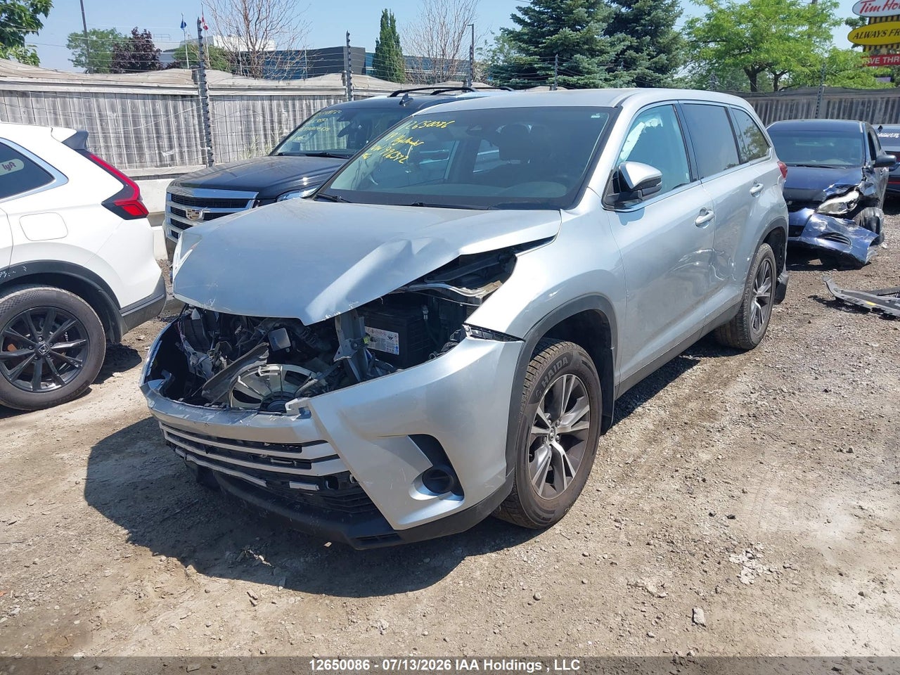 2019 TOYOTA HIGHLANDER LE thumbnail 7