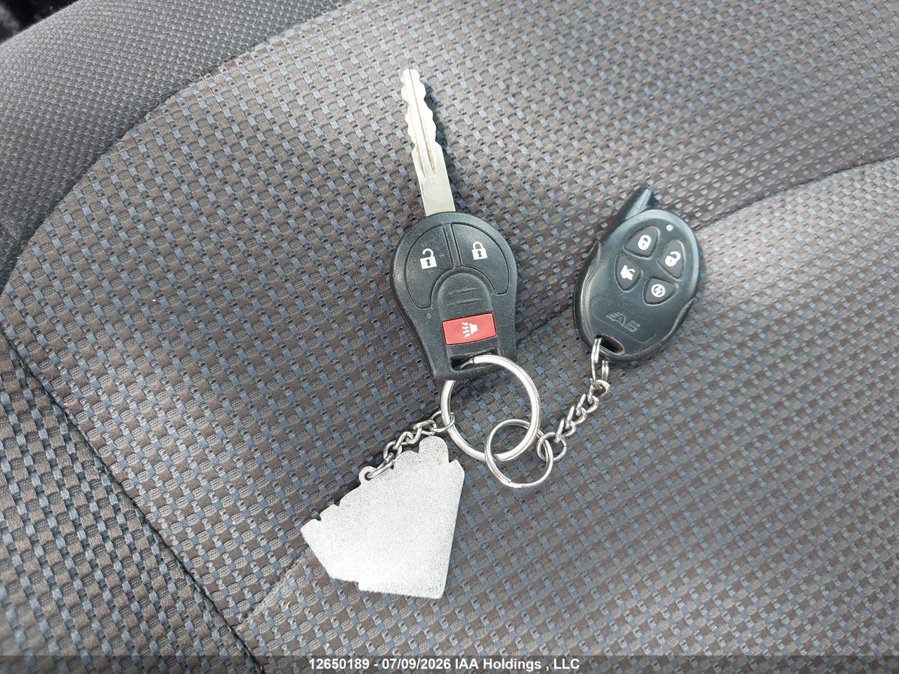 2011 NISSAN ROGUE thumbnail 12