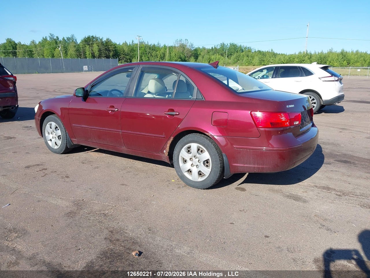 2010 HYUNDAI SONATA GL thumbnail 4