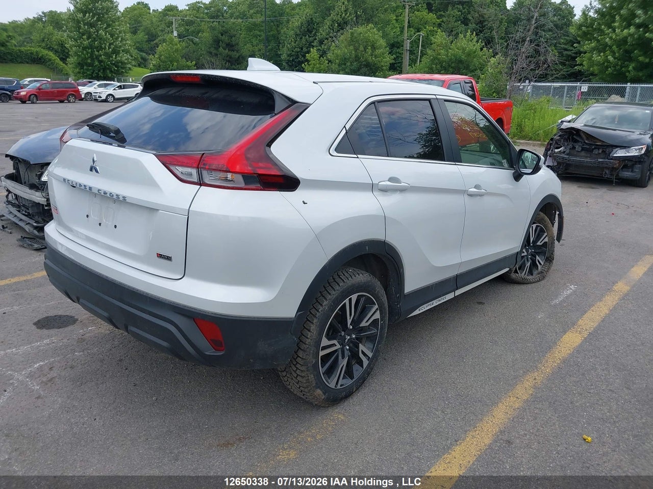 2024 MITSUBISHI ECLIPSE CROSS ES thumbnail 5