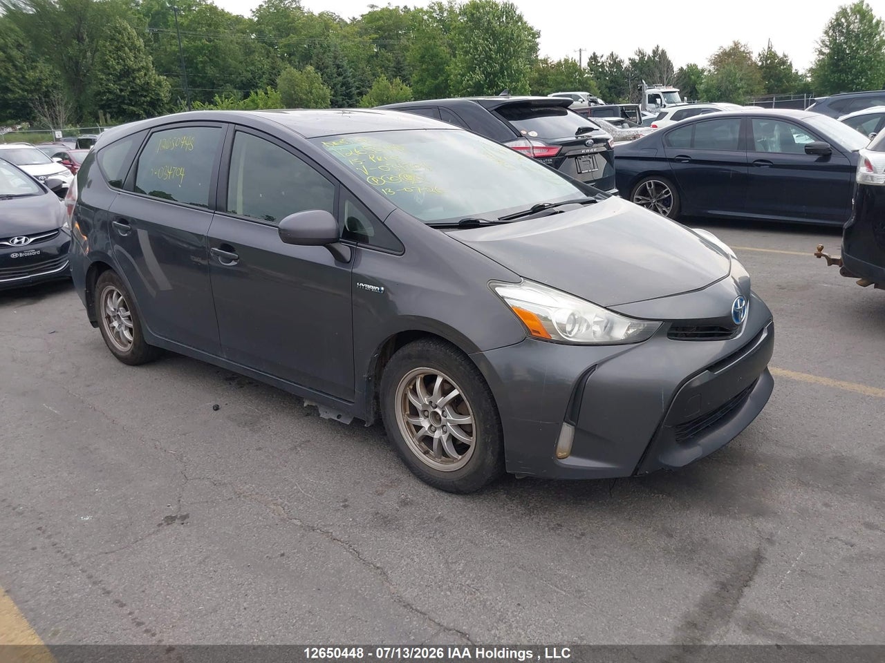 2015 TOYOTA PRIUS V thumbnail 2