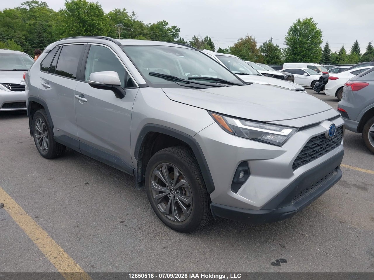 2023 TOYOTA RAV4 HYBRID XLE thumbnail 2