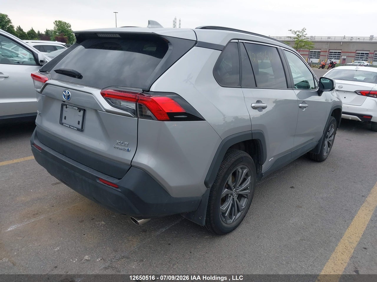 2023 TOYOTA RAV4 HYBRID XLE thumbnail 5