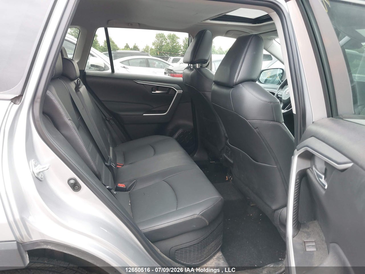 2023 TOYOTA RAV4 HYBRID XLE thumbnail 9