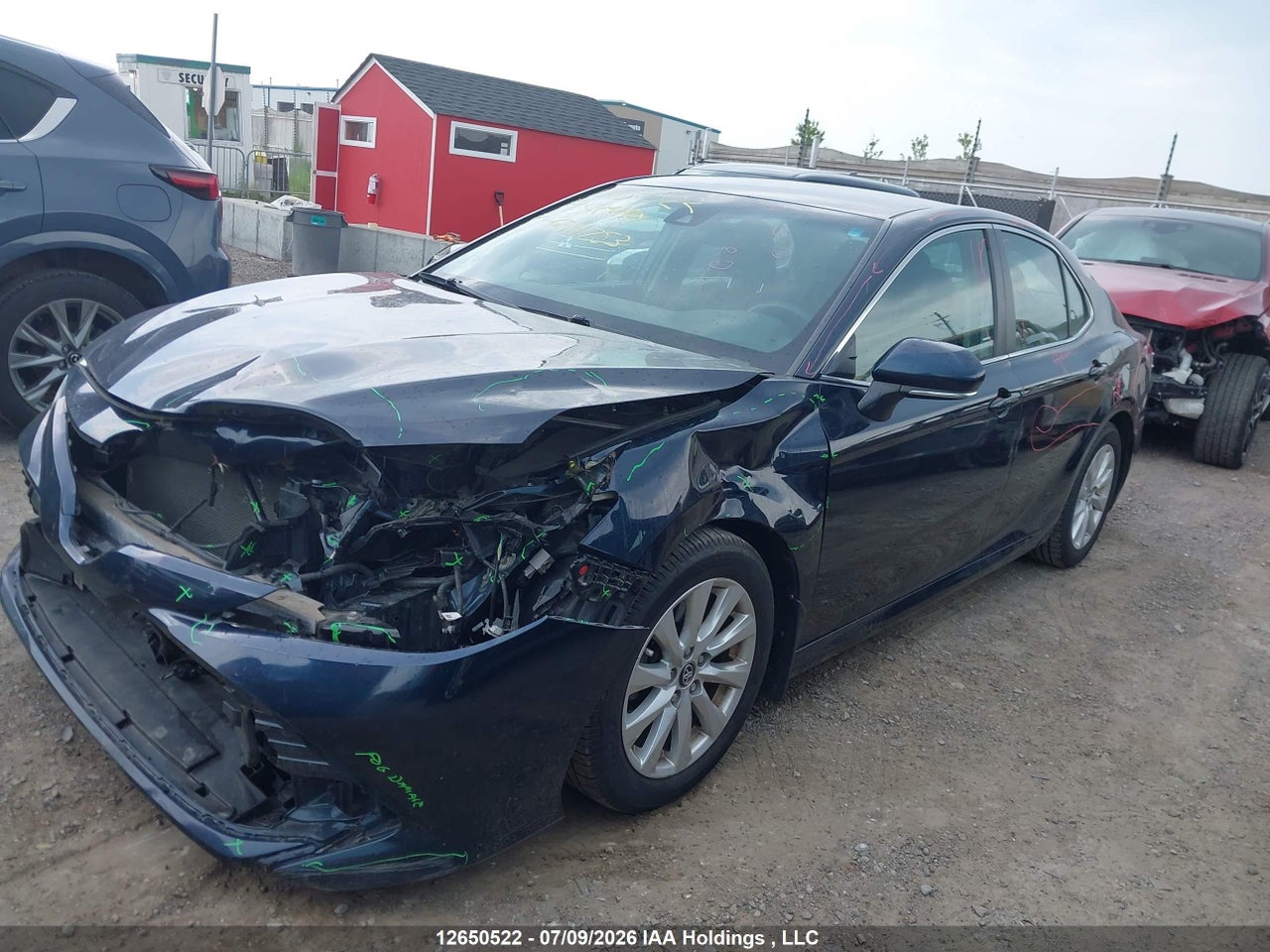 2019 TOYOTA CAMRY LE thumbnail 3