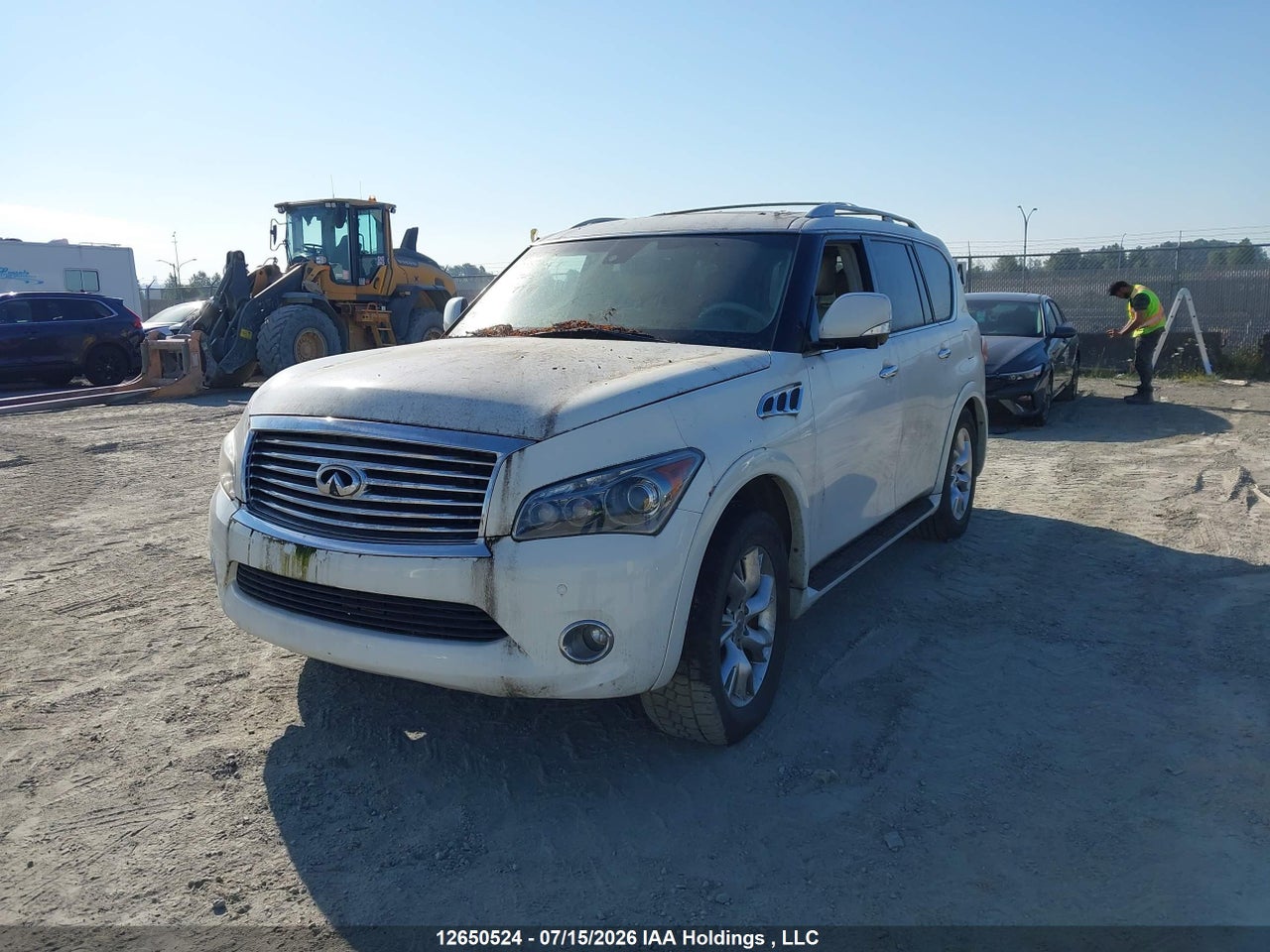 2011 INFINITI QX56 thumbnail 3