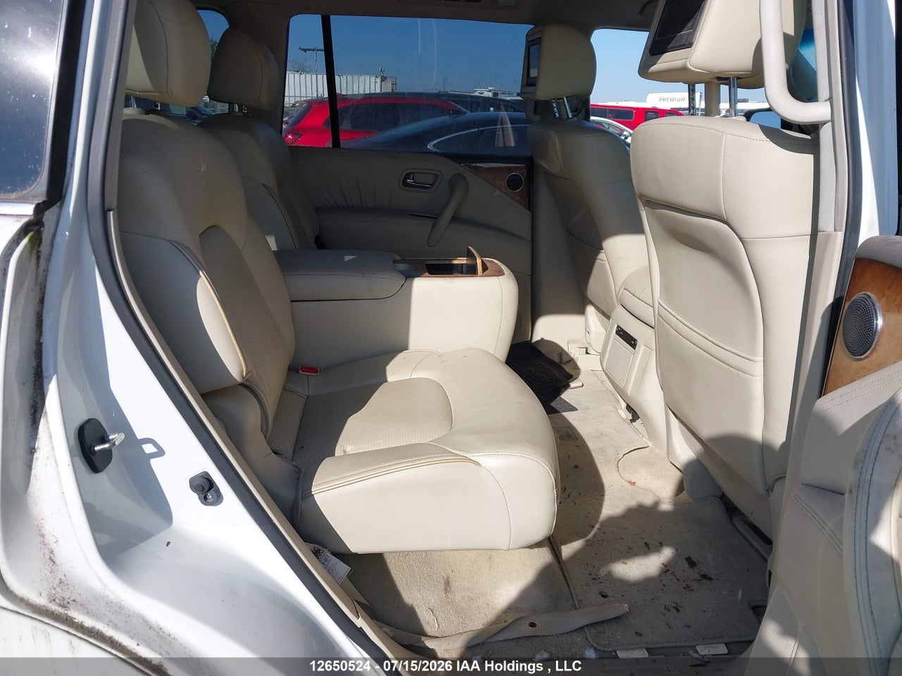 2011 INFINITI QX56 thumbnail 9