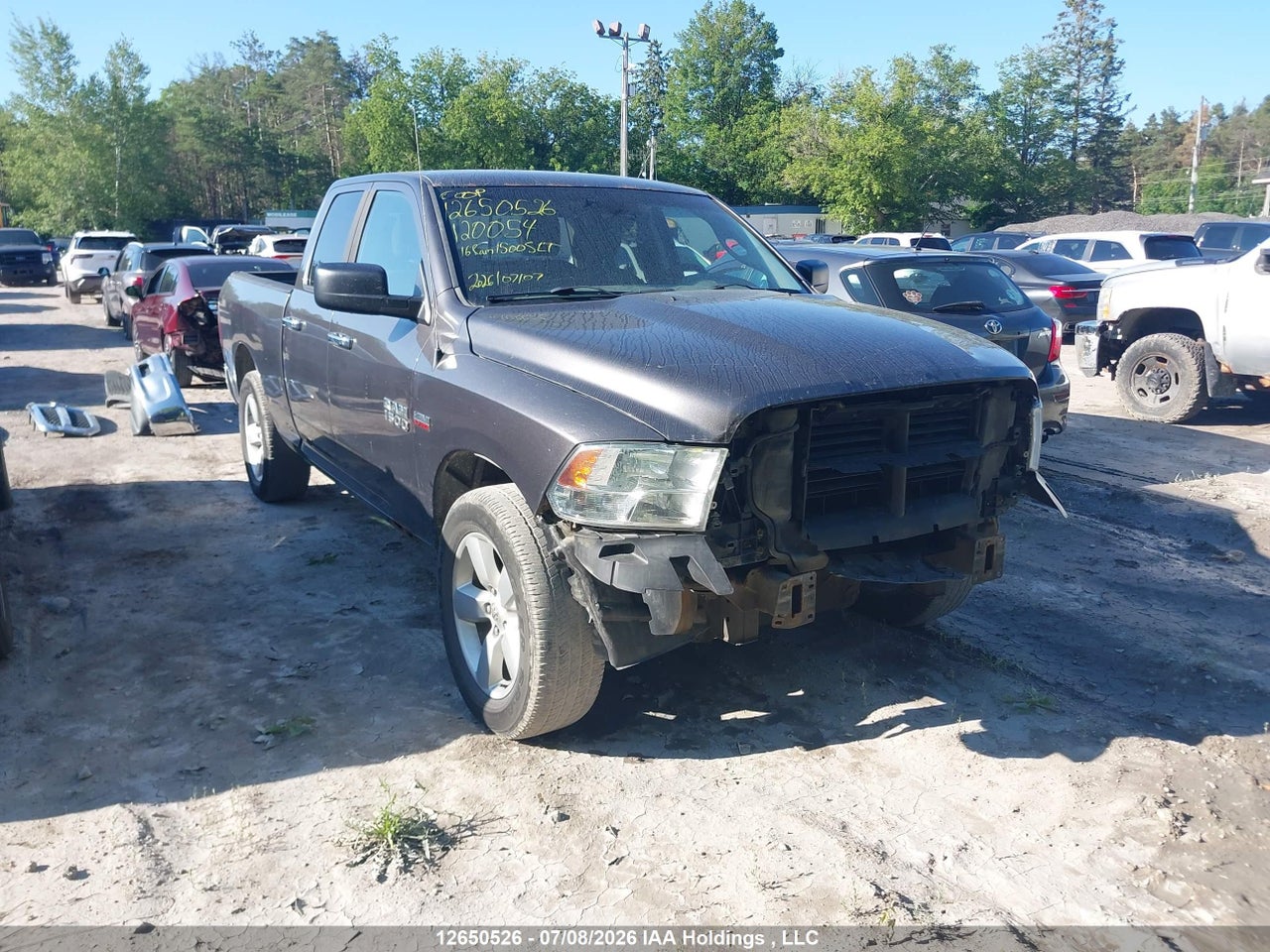 2016 RAM 1500 SLT thumbnail 2