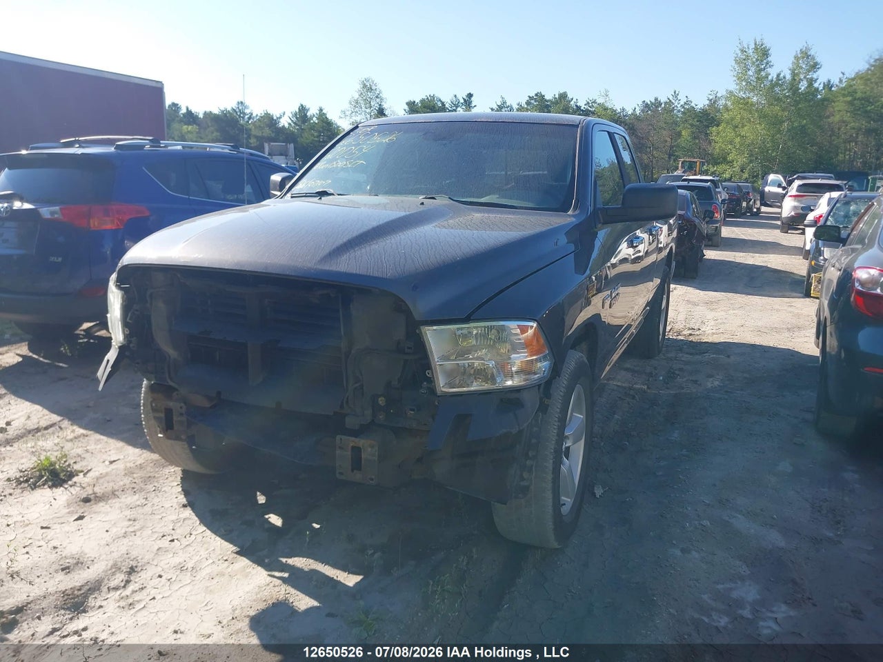 2016 RAM 1500 SLT thumbnail 3