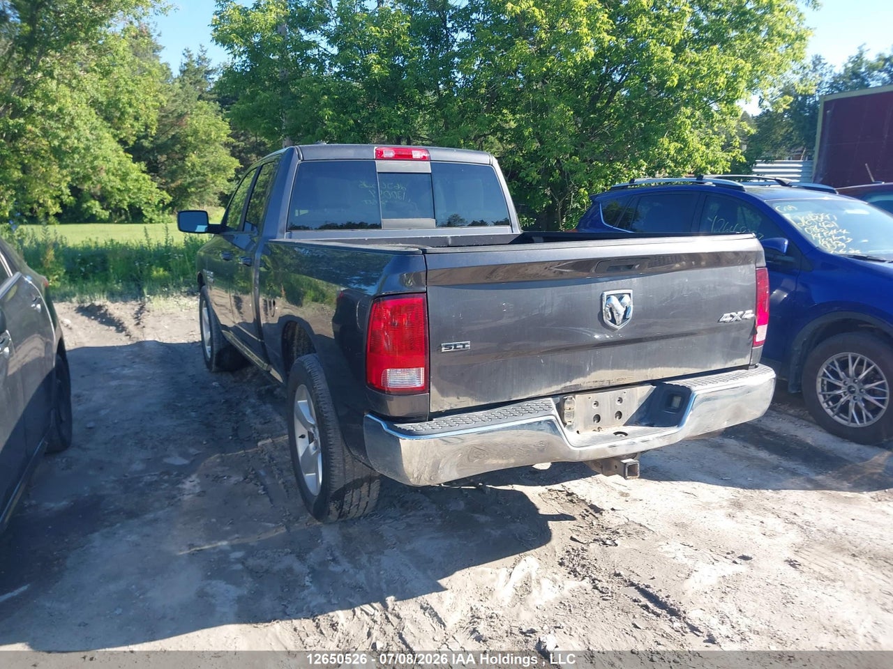 2016 RAM 1500 SLT thumbnail 4