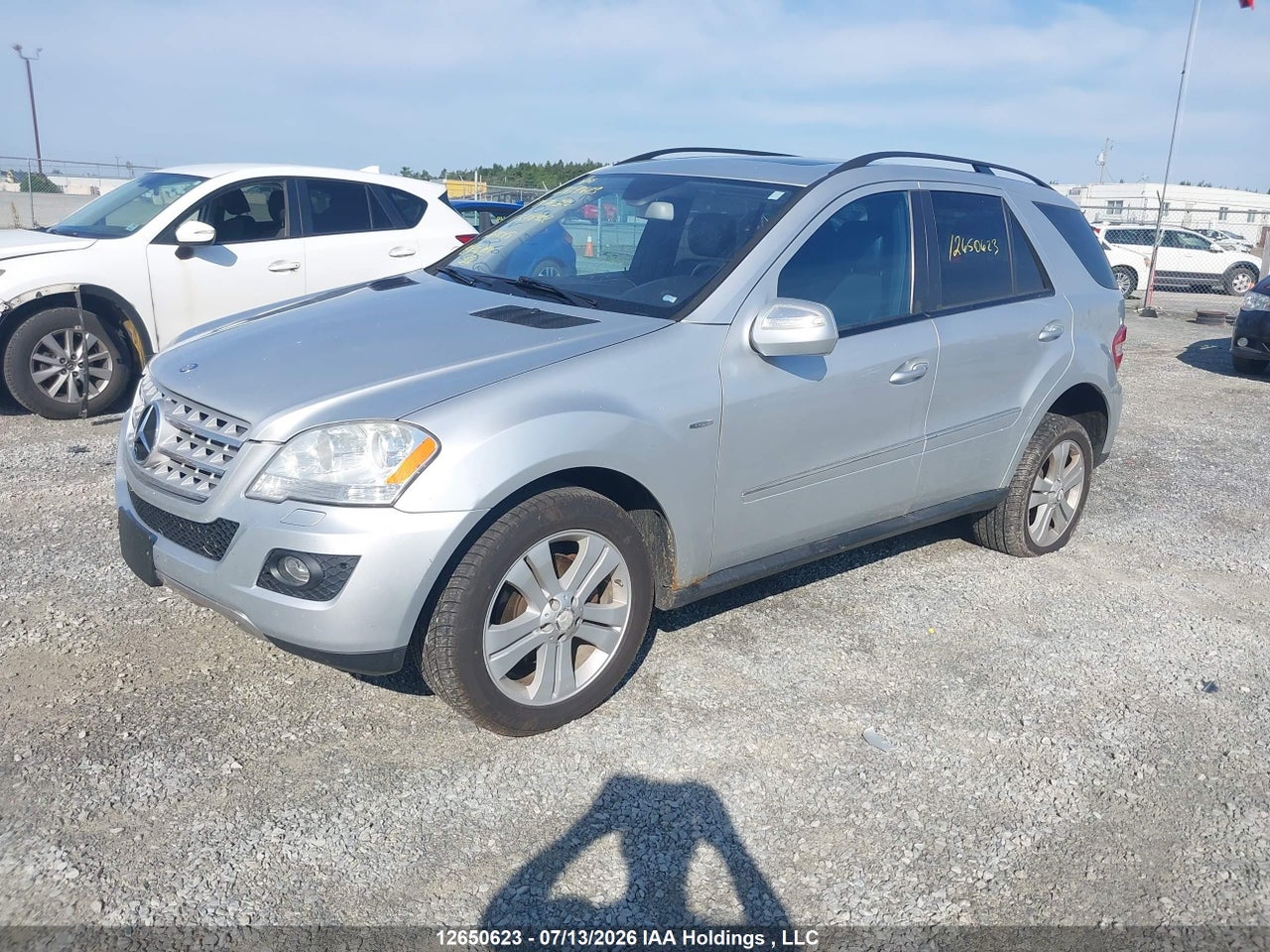 2009 MERCEDES BENZ M-Class ML320 BlueTEC thumbnail 3