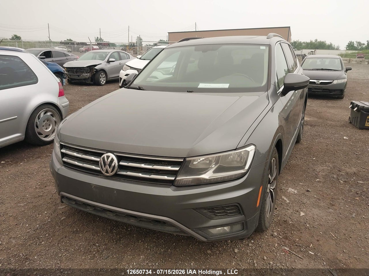 2018 VOLKSWAGEN TIGUAN SE/SEL thumbnail 3