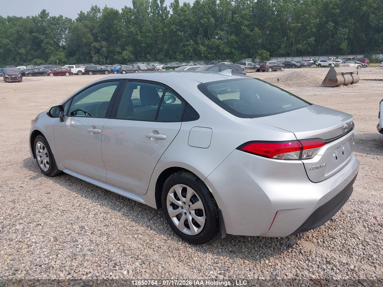 2026 TOYOTA COROLLA LE thumbnail 4
