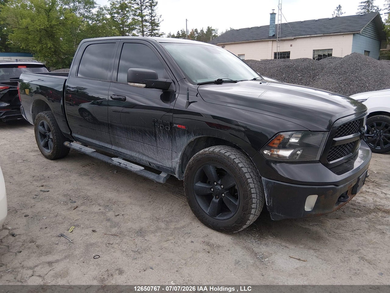 2018 RAM 1500 SLT thumbnail 2