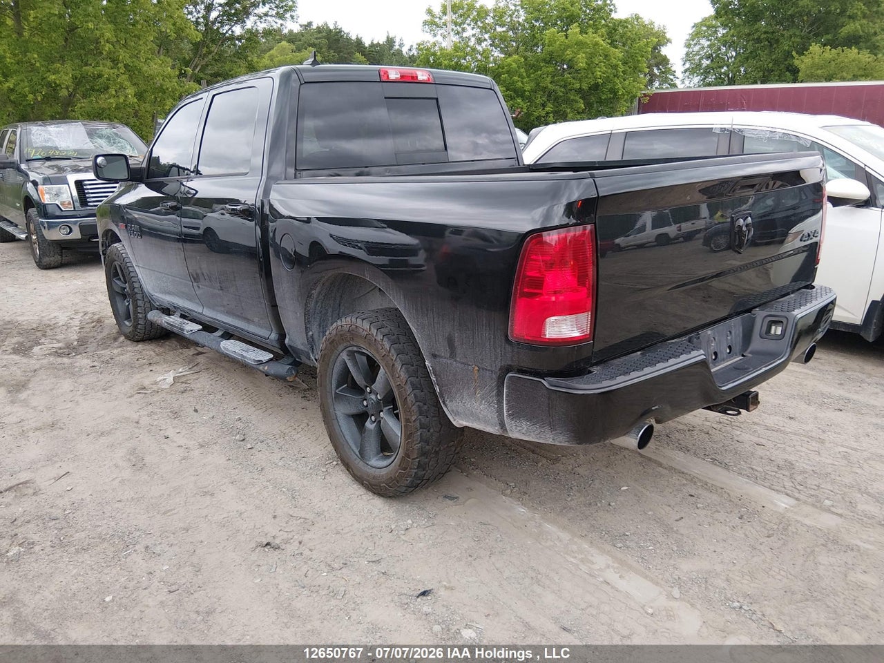2018 RAM 1500 SLT thumbnail 4
