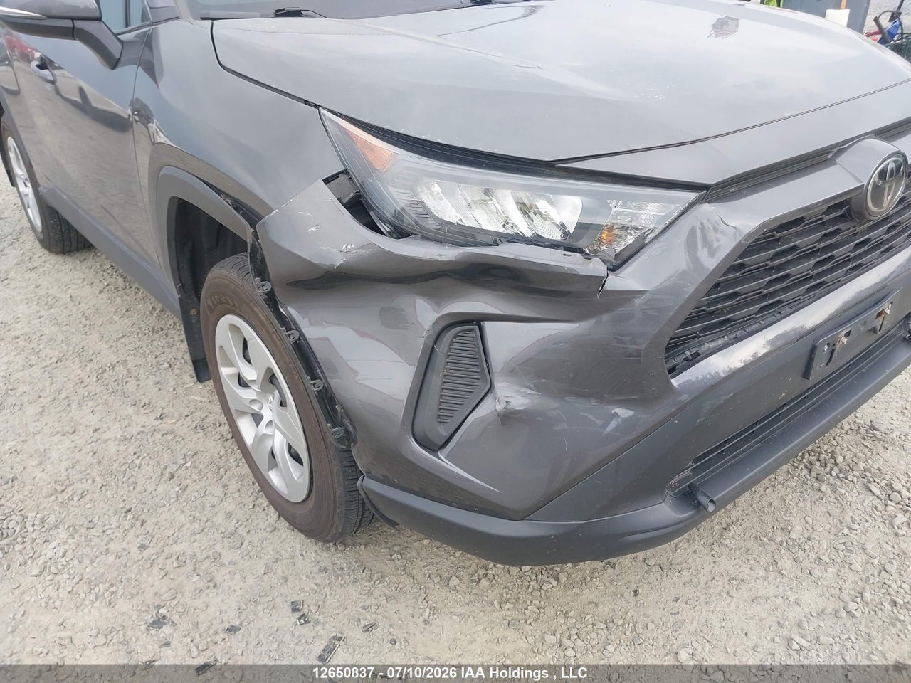 2021 TOYOTA RAV4 LE thumbnail 7
