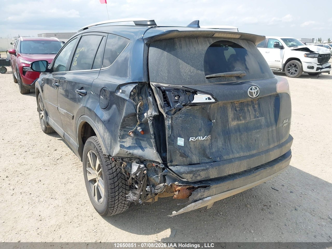 2018 TOYOTA RAV4 XLE thumbnail 4