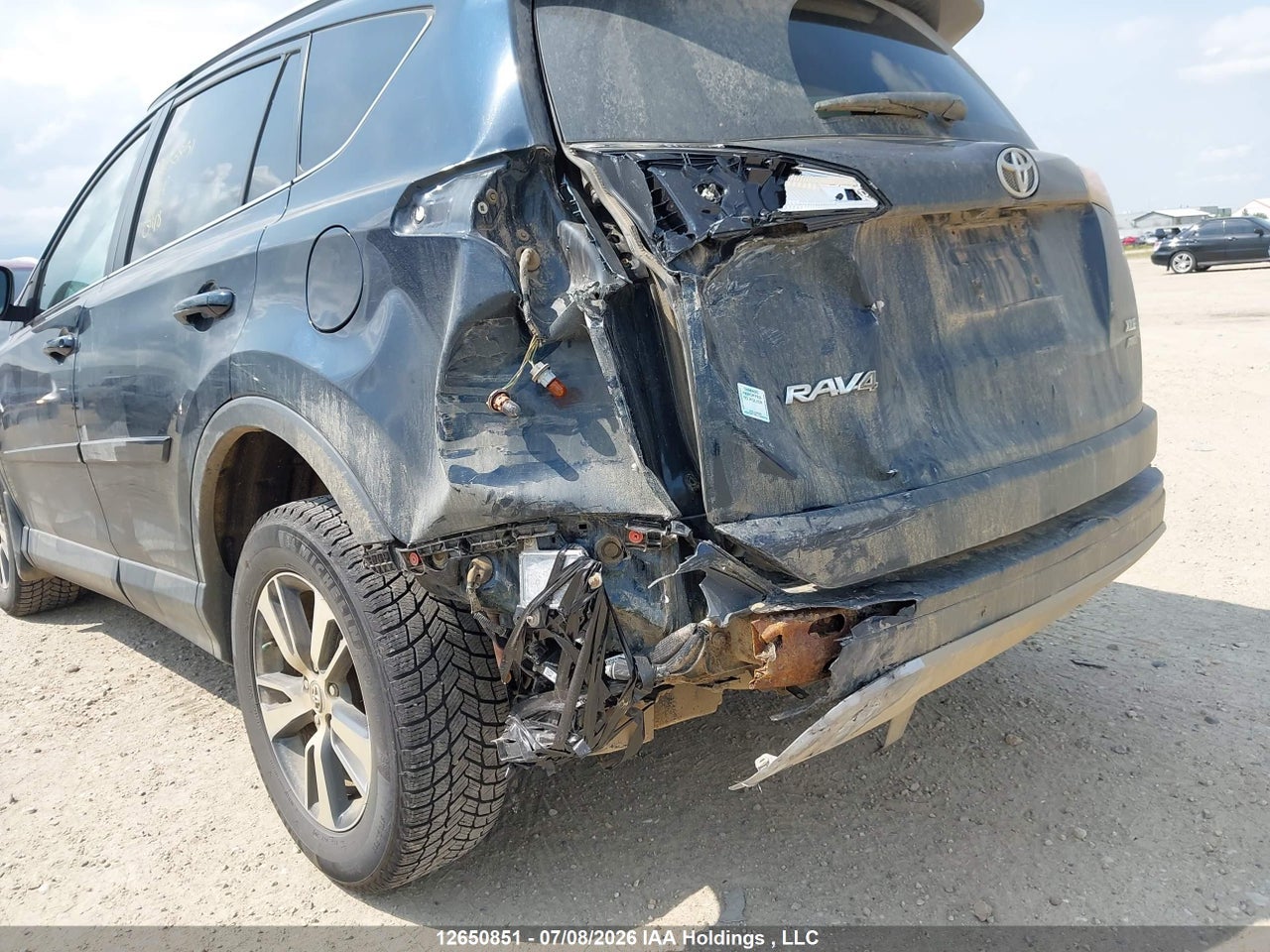 2018 TOYOTA RAV4 XLE thumbnail 7