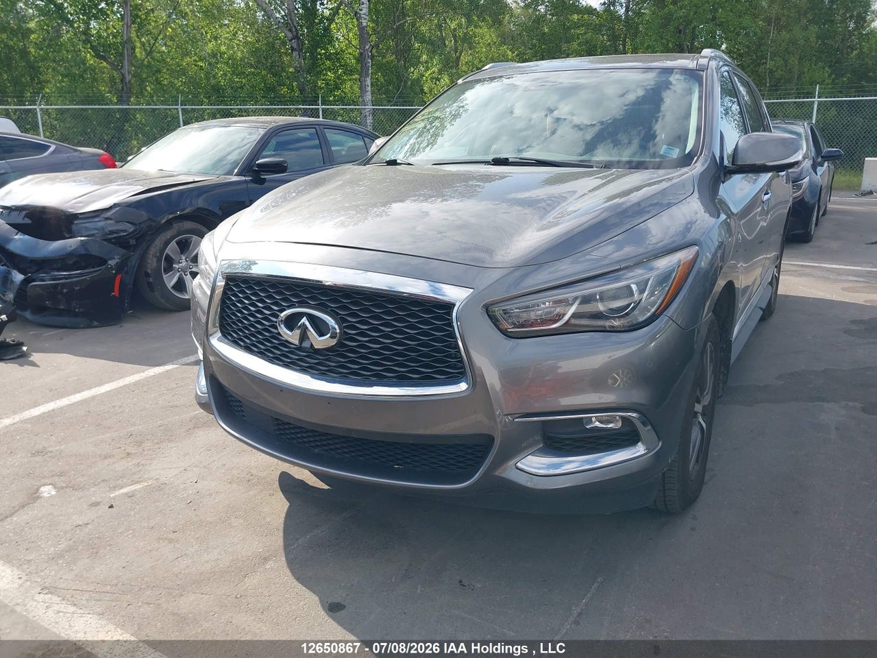 2017 INFINITI QX60 thumbnail 3