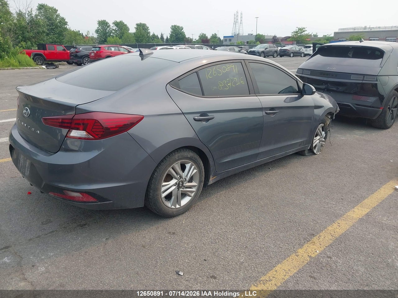 2019 HYUNDAI ELANTRA PREFERRED thumbnail 5