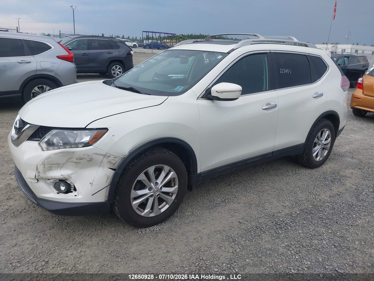 2015 NISSAN ROGUE S/SV thumbnail 3