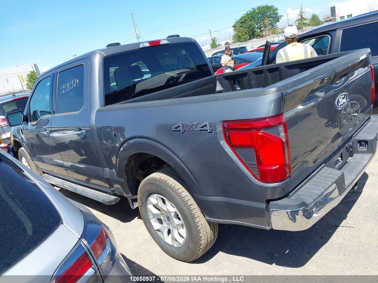 2025 FORD F-150 XLT thumbnail 4