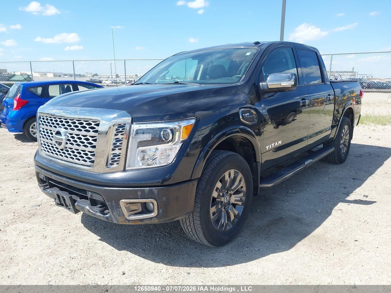 2017 NISSAN TITAN SV/SL/PRO-4X/PLAT RES thumbnail 3