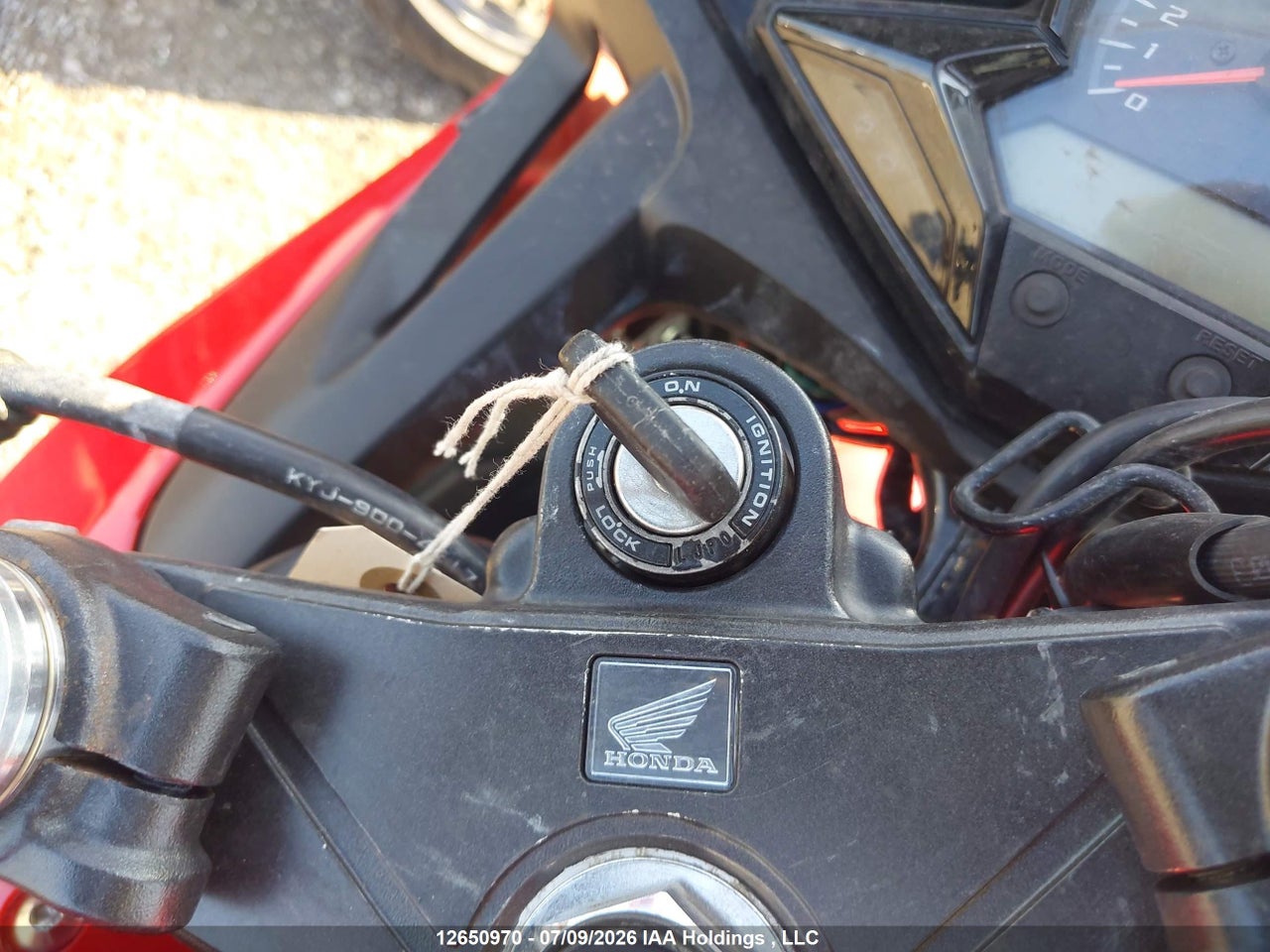 2015 HONDA CBR300 R thumbnail 12