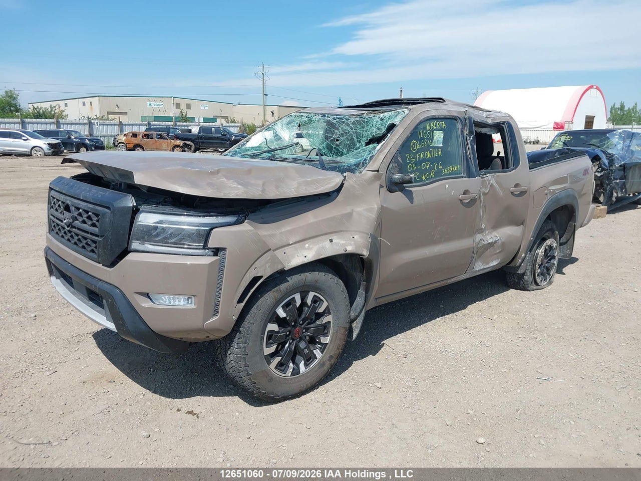 2023 NISSAN FRONTIER S/SV/PRO-4X thumbnail 3