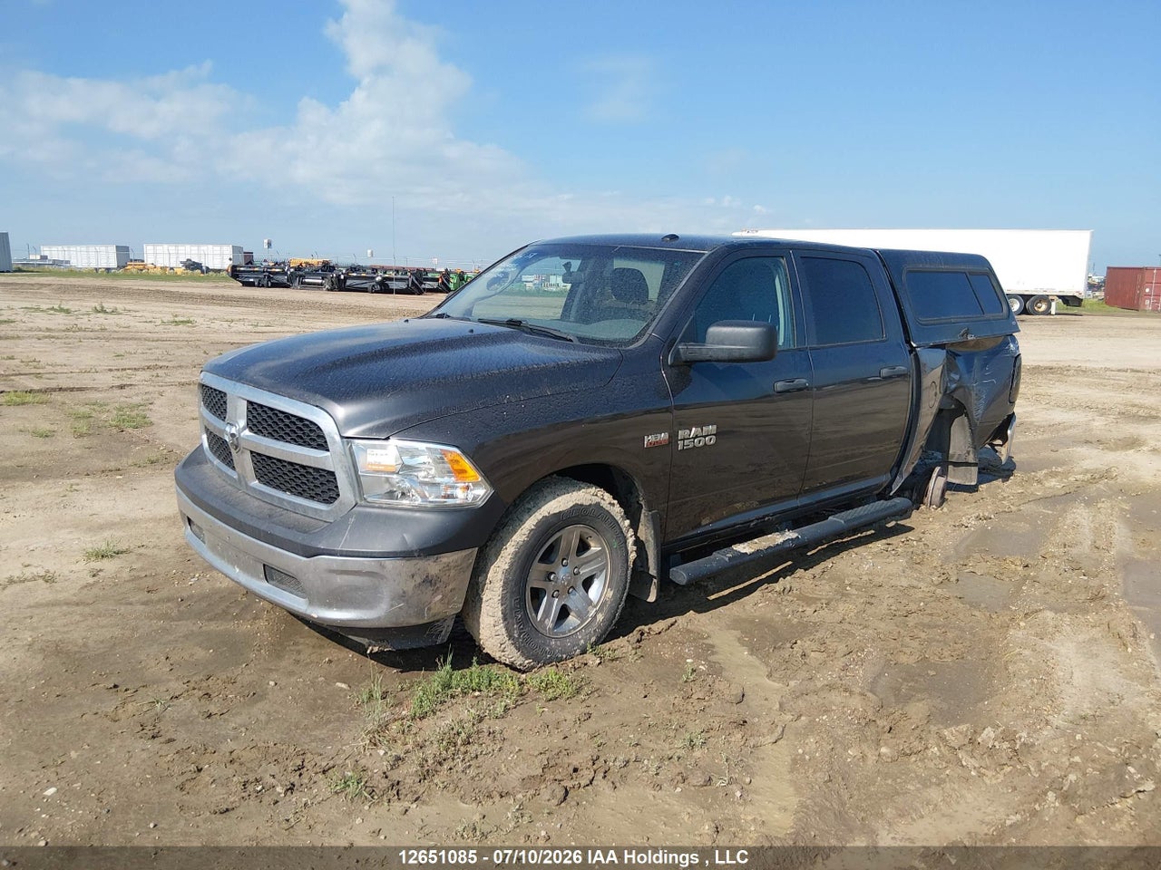 2016 RAM 1500 ST thumbnail 3