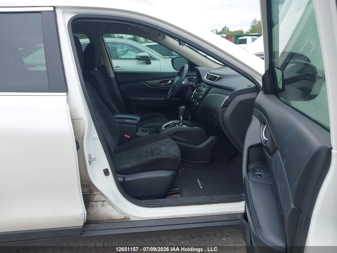 2015 NISSAN ROGUE S/SL/SV thumbnail 6