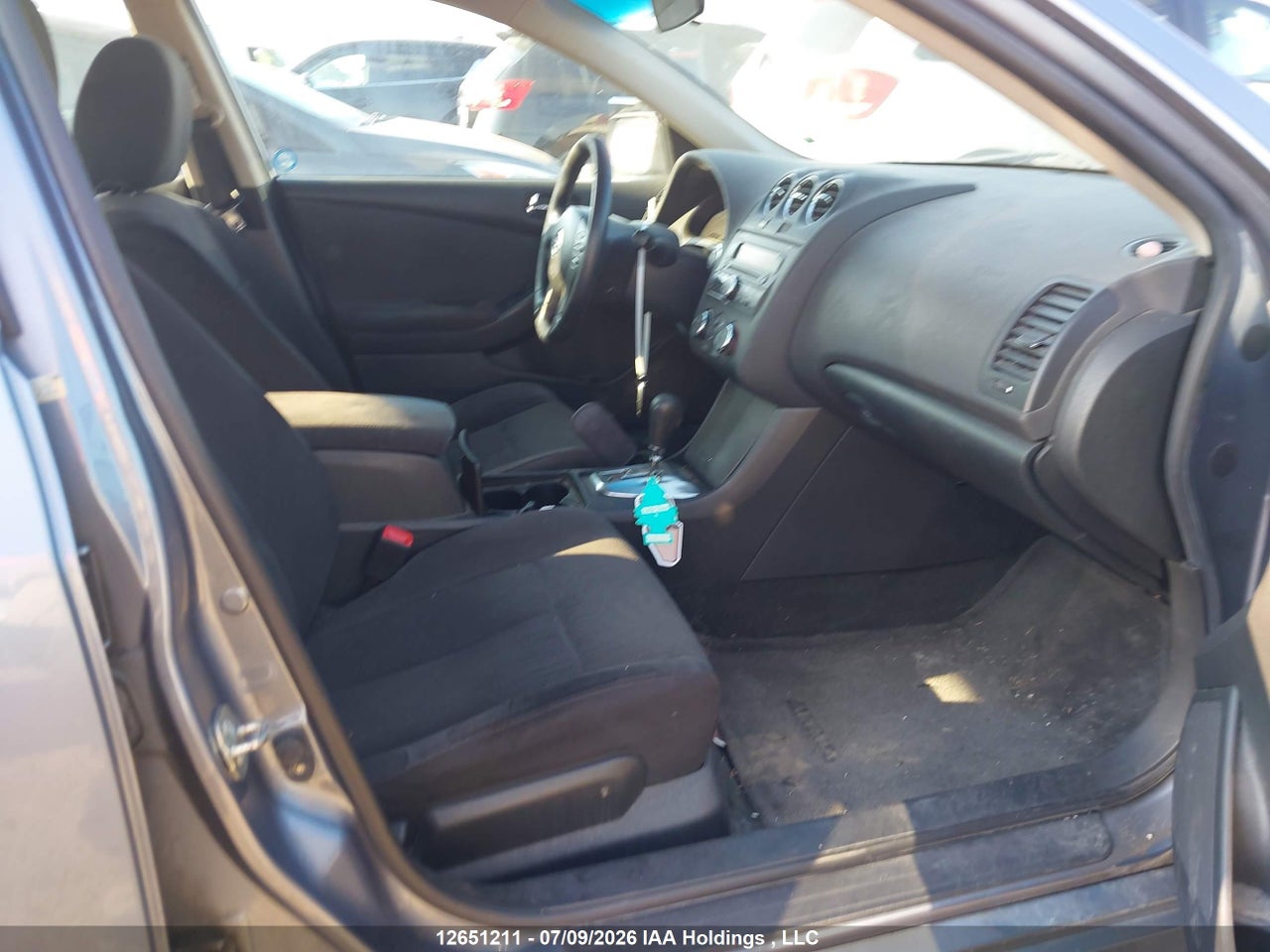 2010 NISSAN Altima S thumbnail 6