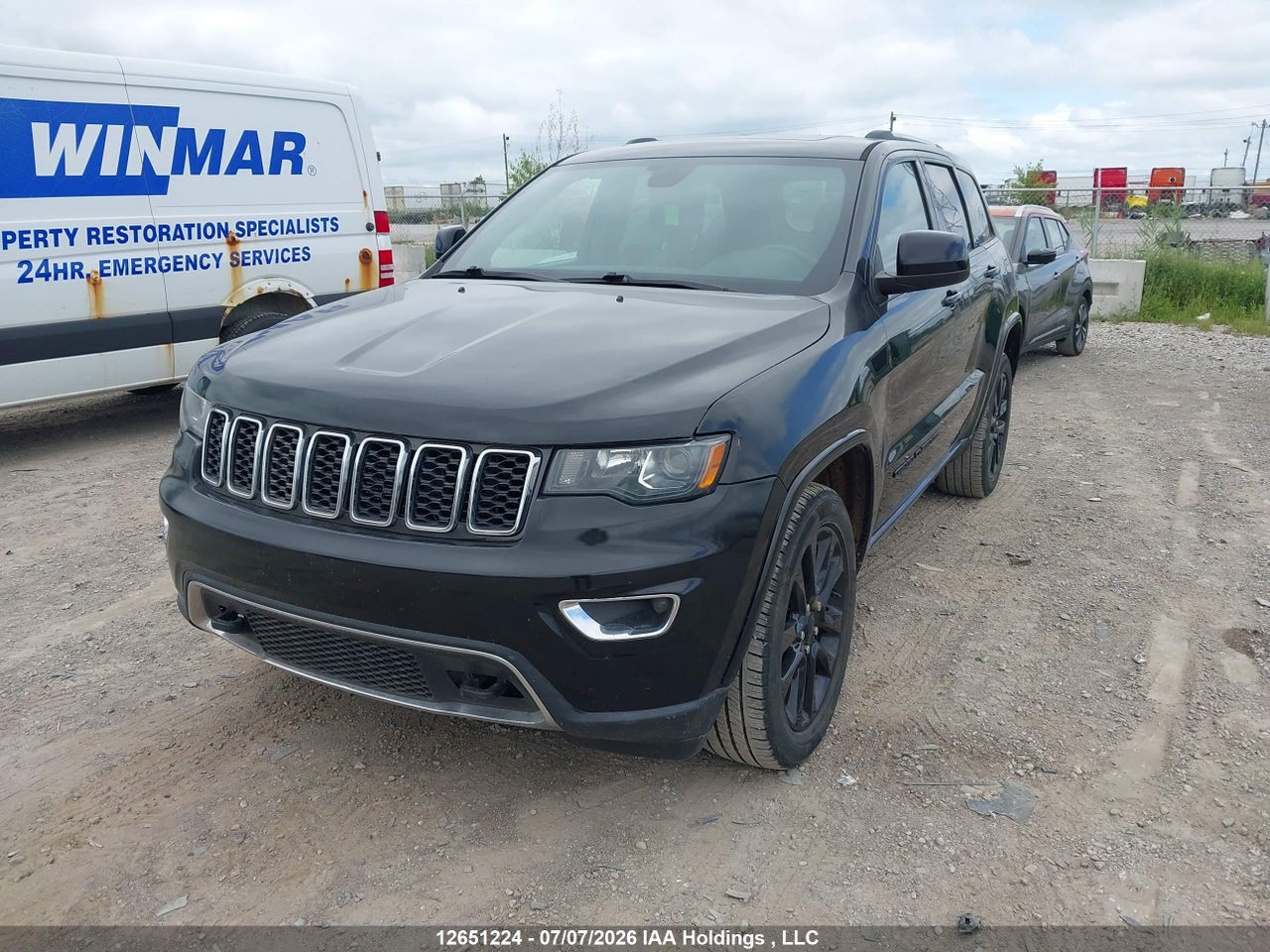 2018 JEEP GRAND CHEROKEE LAREDO thumbnail 3