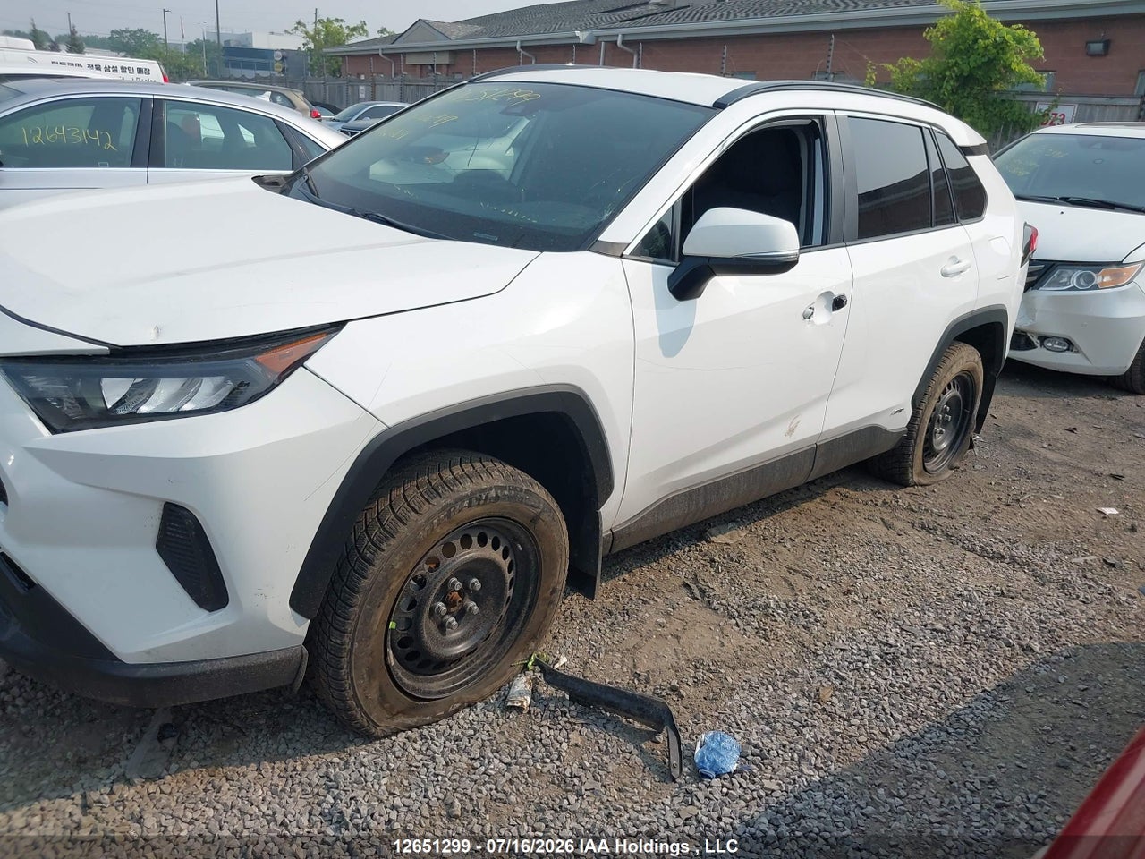 2025 TOYOTA RAV4 thumbnail 7