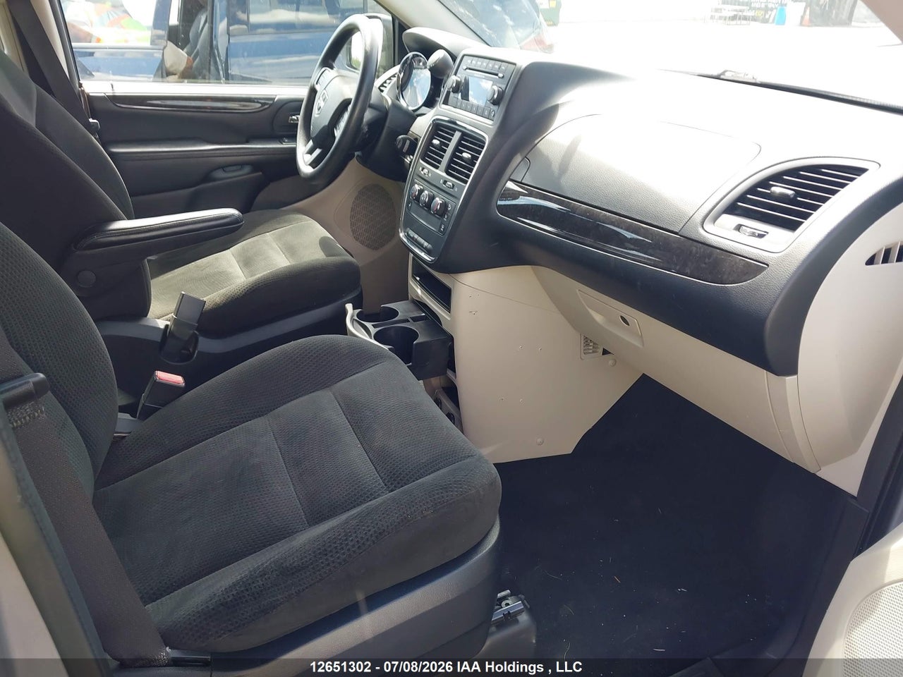 2016 DODGE GRAND CARAVAN thumbnail 6
