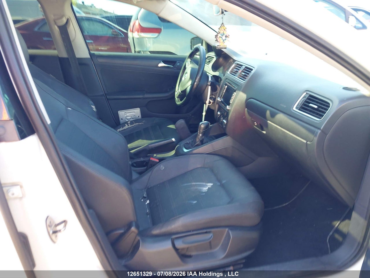 2011 VOLKSWAGEN JETTA thumbnail 6