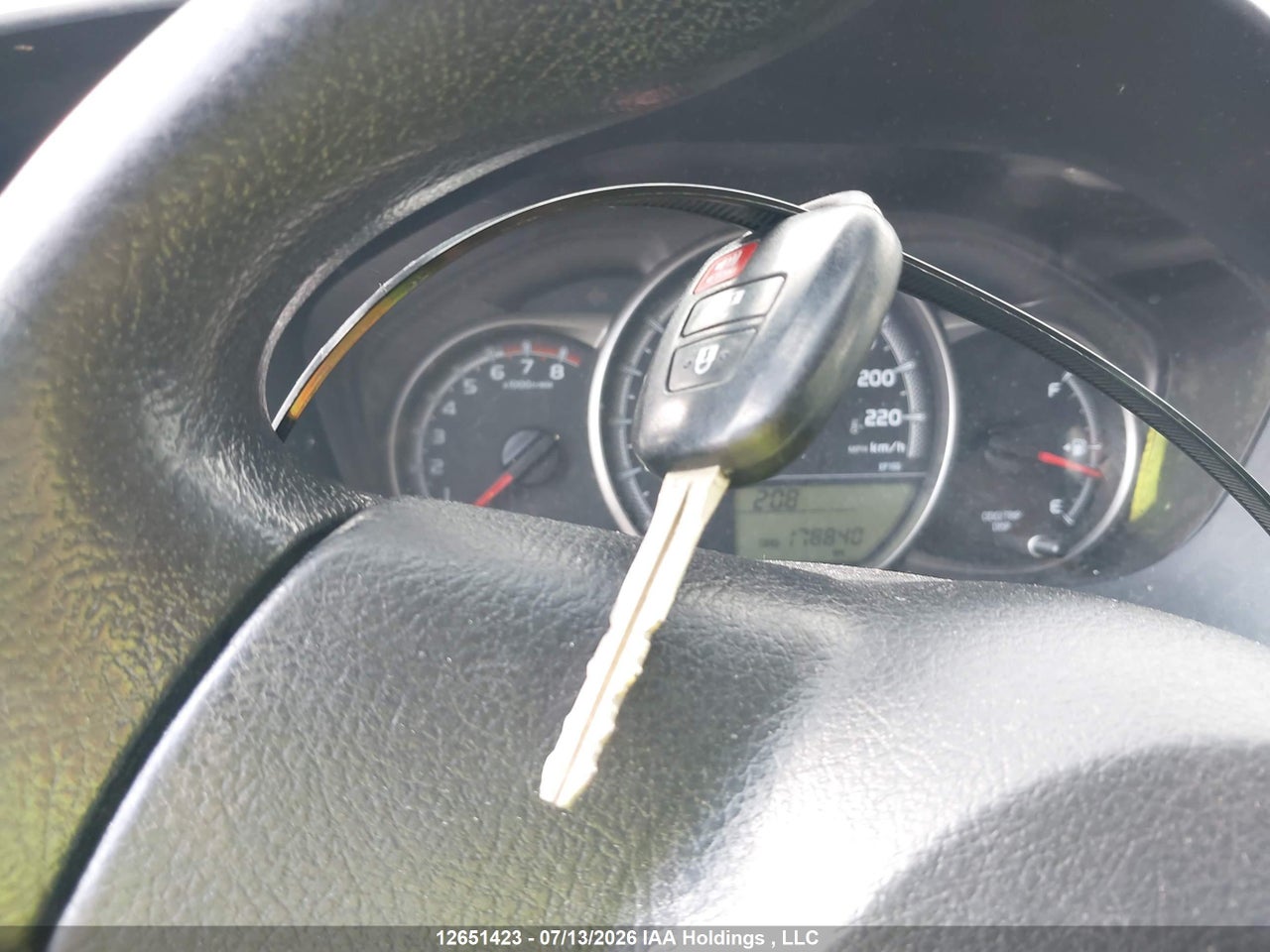 2015 TOYOTA YARIS thumbnail 12