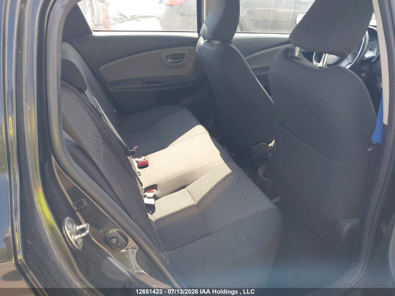 2015 TOYOTA YARIS thumbnail 9
