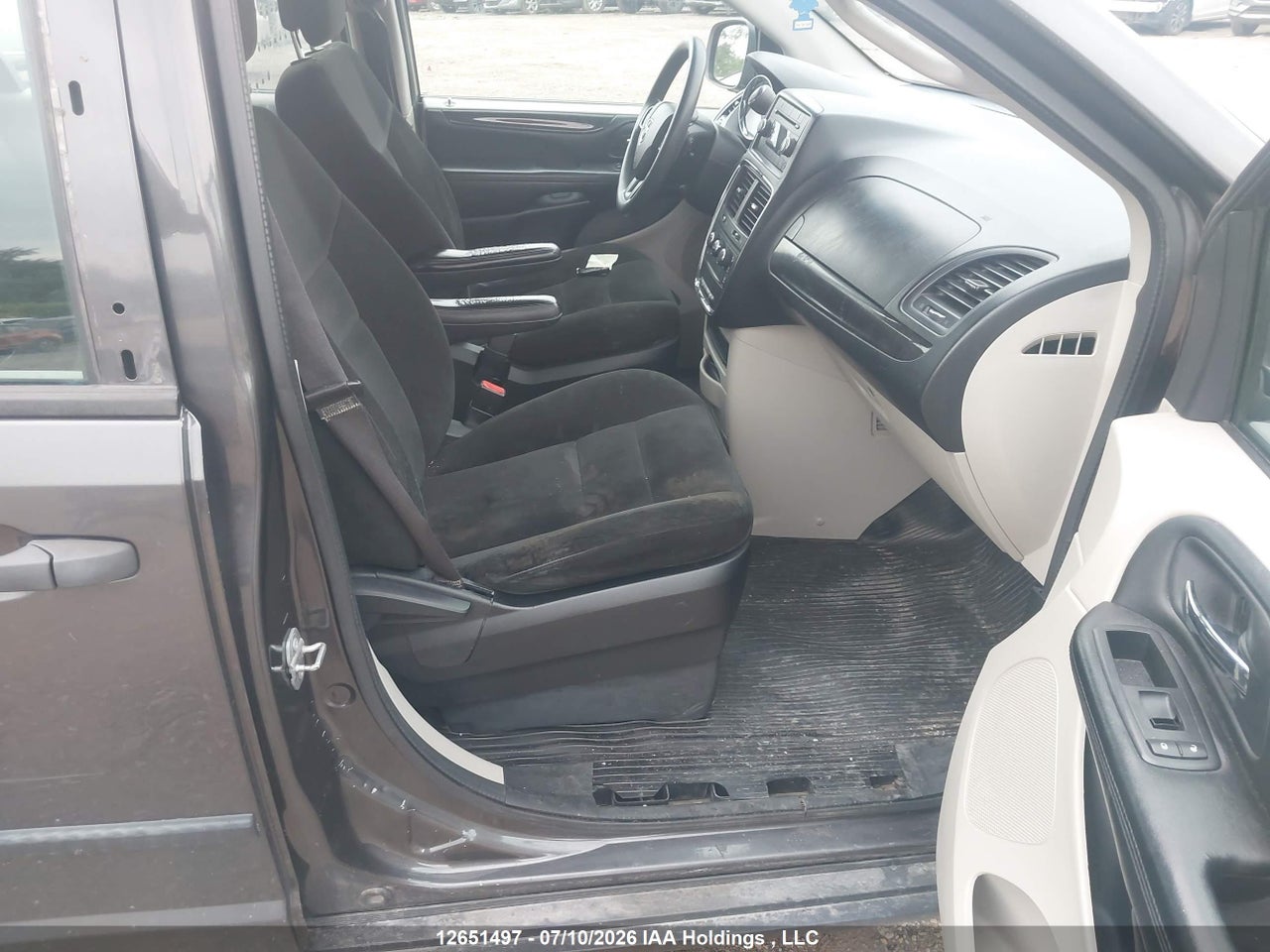 2016 DODGE GRAND CARAVAN SE thumbnail 6